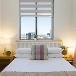 Bright And Modern Apartment In Amazing Location
