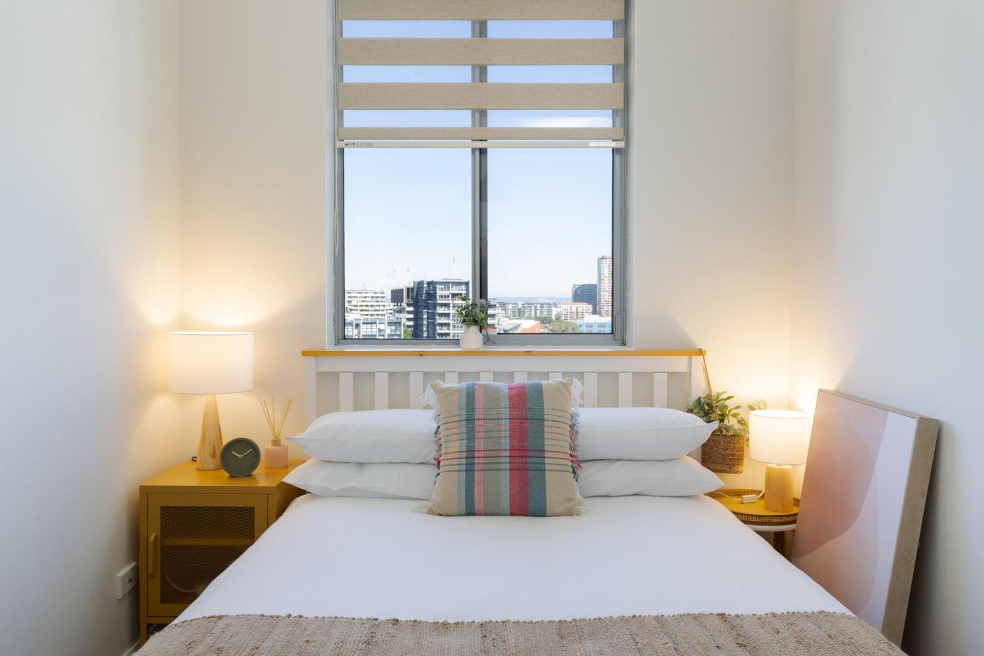 Apartment Bright And Modern In Amazing Location Sydney