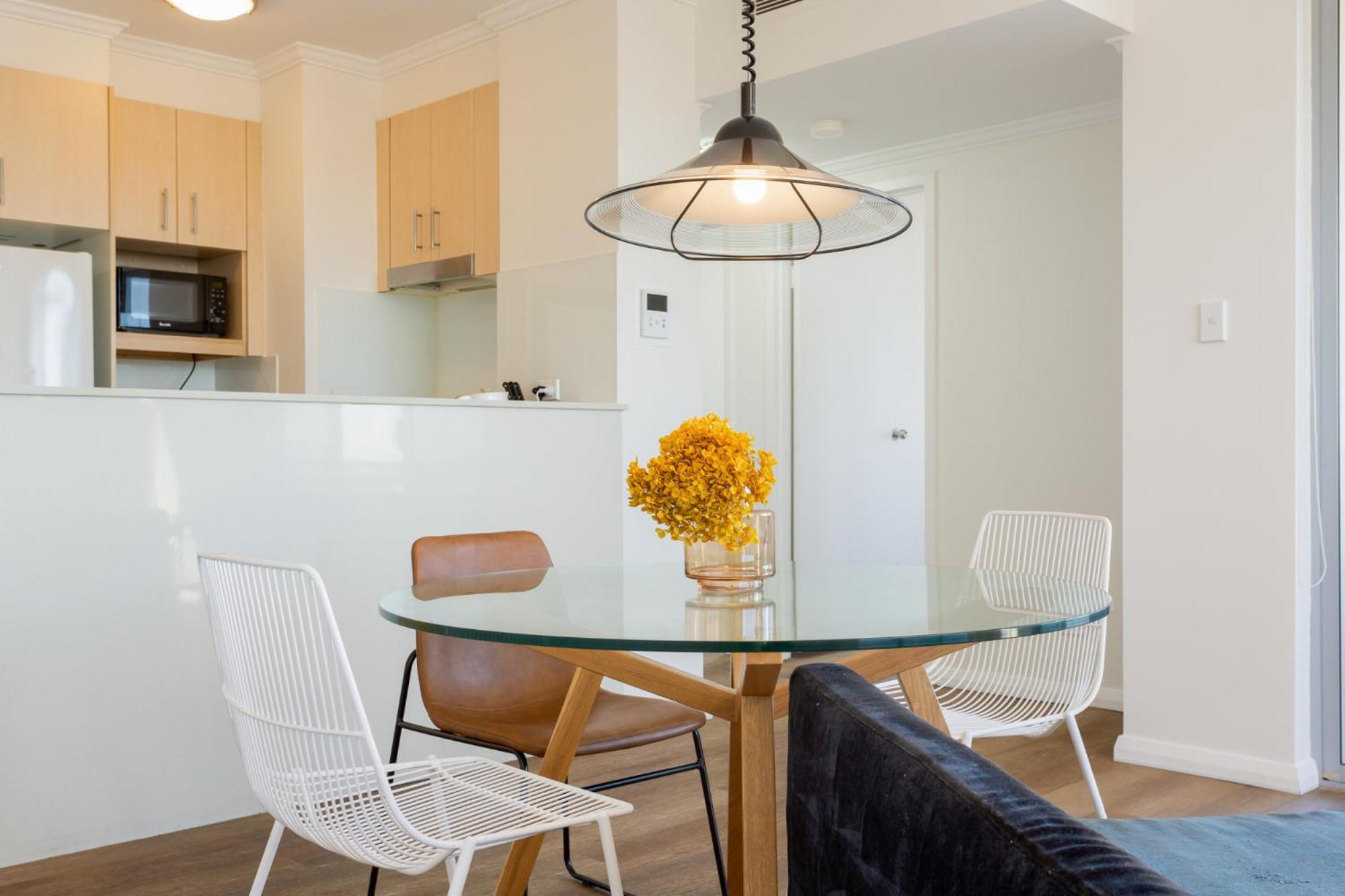 Apartment Bright And Modern In Amazing Location Sydney