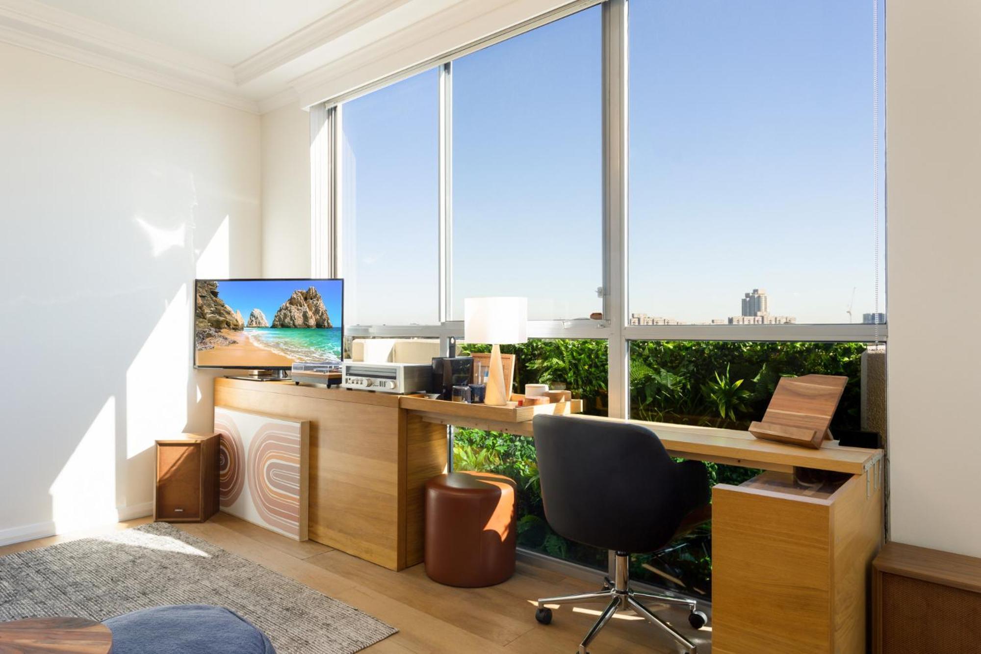 Bright And Modern In Amazing Location Sydney